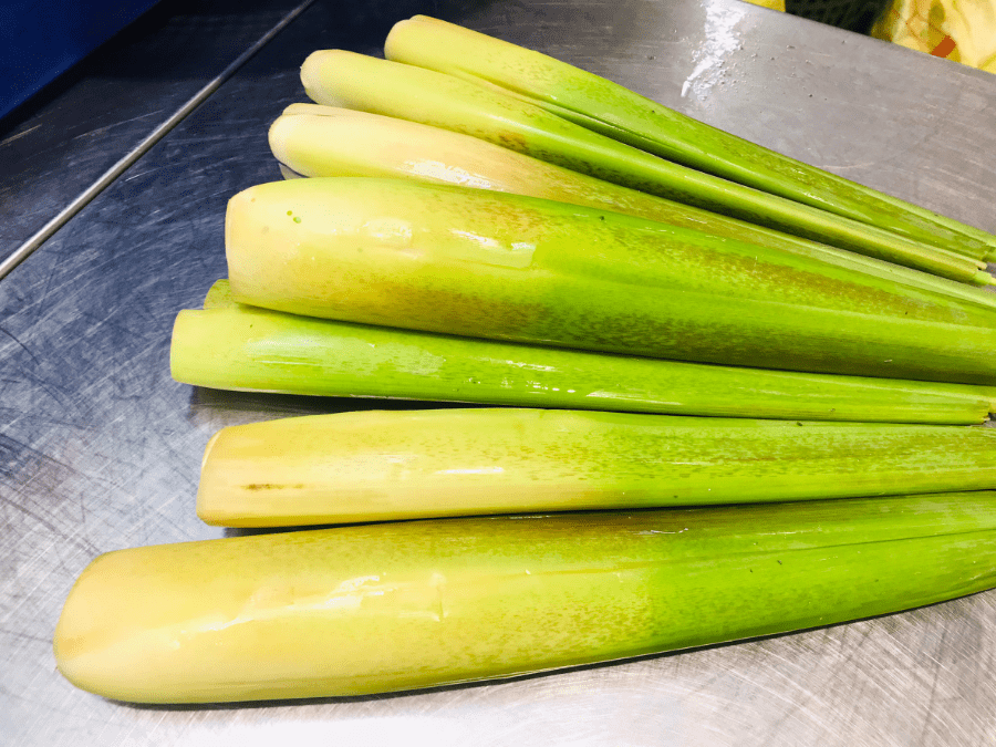 帶殼筊白筍(大支)