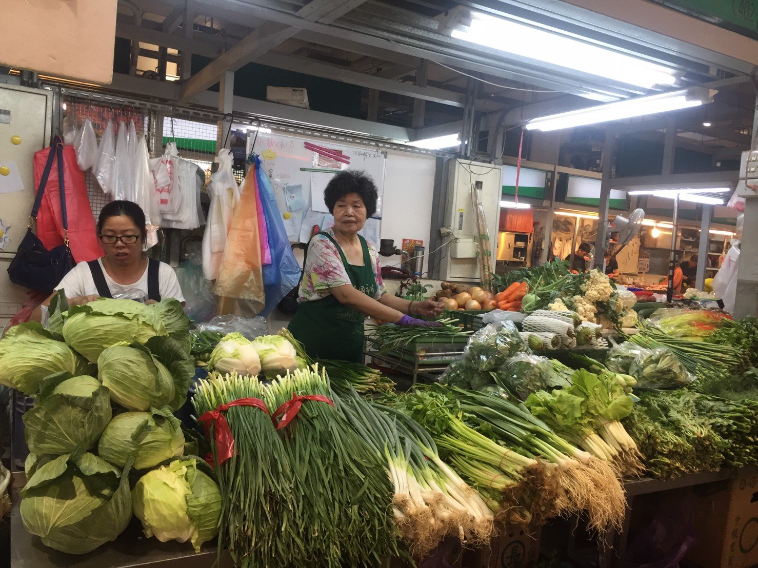 尚青A蔬菜行老闆娘