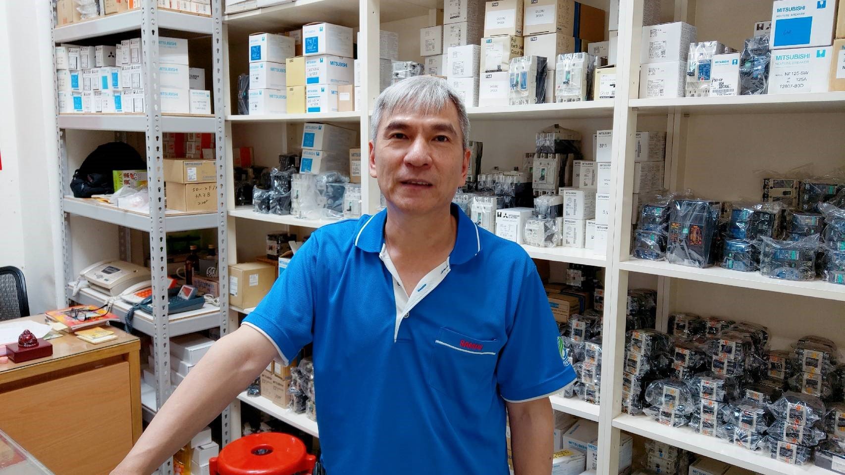 永立電料行老闆