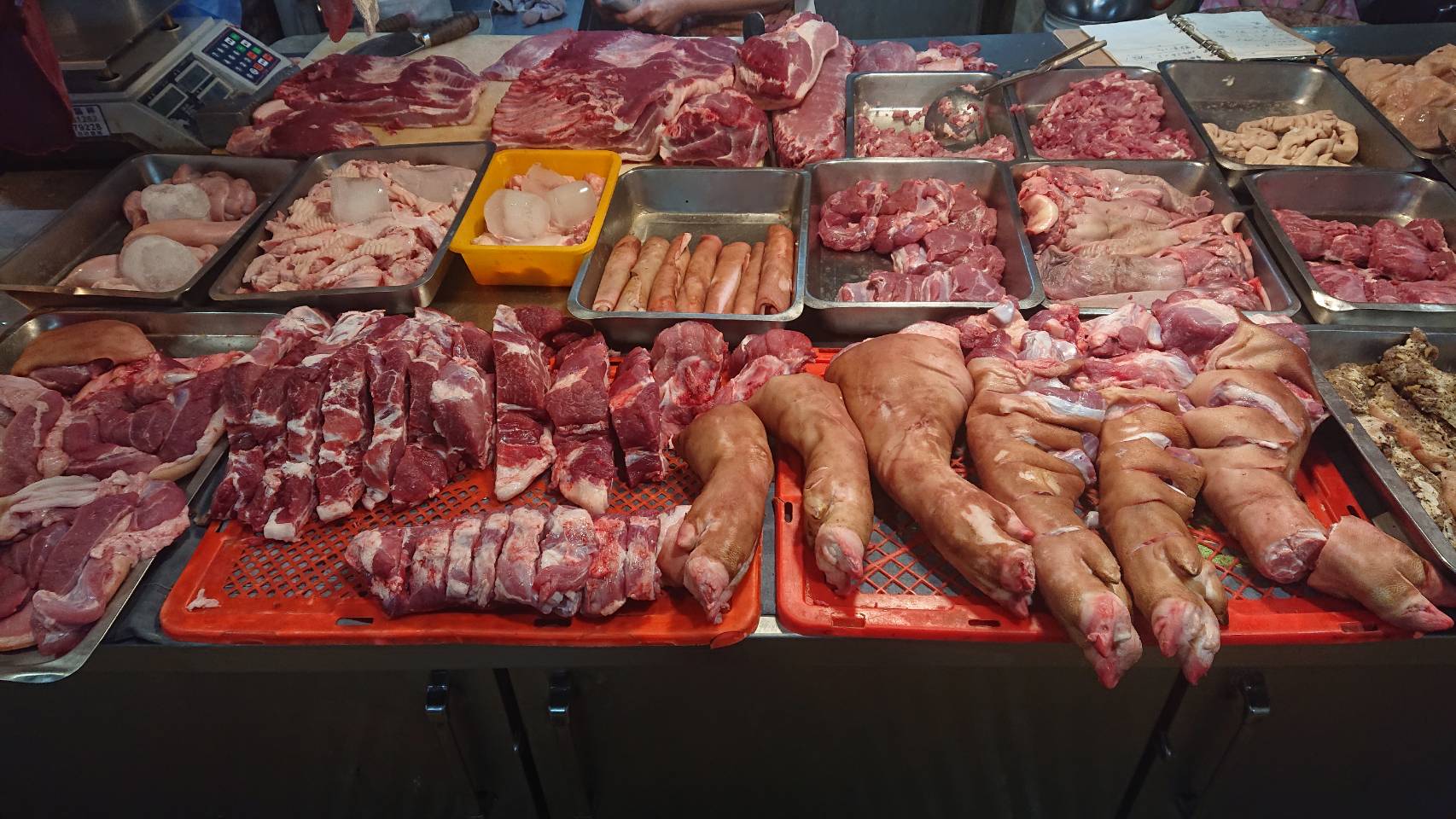 盈利豬肉肉品展示