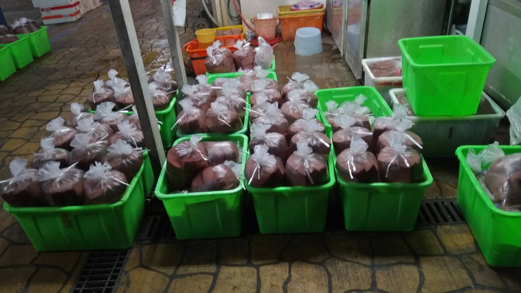 店內產品陳列01