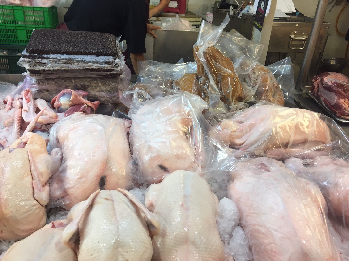 各式禽肉、分裝處理